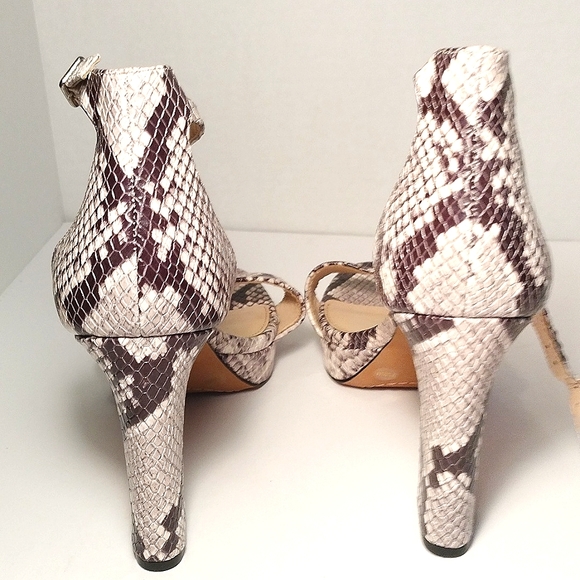 Vince Camuto Genuine Leather Snakeskin Heel Size 9.5 M - Picture 4 of 9